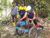 Gotong royong pembersihan rumpun bambu yang roboh kesungai di Desa Lemahireng untuk menghindari luapan air jika curah hujan tinggi
