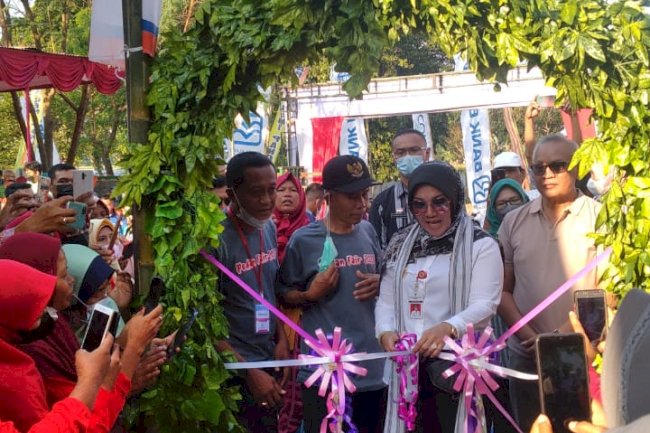 Bupati Klaten Kunjungi Stand UMKM di Pedan Fair
