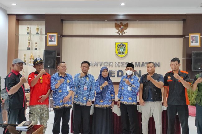 FORKOMPIMCAM PEDAN BERSAMA RELAWAN GELAR RAKOR PEMBENTUKAN POSKO LEBARAN