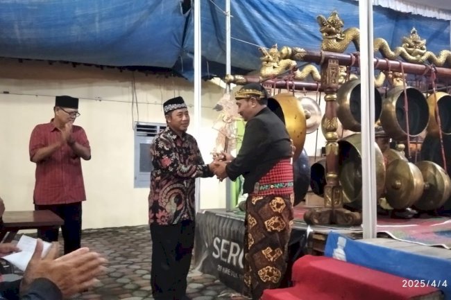 CAMAT PEDAN HADIRI TASYAKURAN ‘ BERSIH DESA” DAN PAGELARAN WAYANG KULIT DI DESA BENDO PEDAN