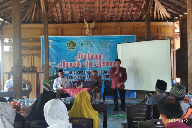 CAMAT PEDAN BUKA MANASIK HAJI TINGKAT KECAMATAN TAHUN 2025