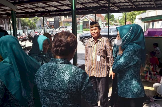 Posyandu Desa Keden menerima kunjungan Tim posyandu Kabupoaten