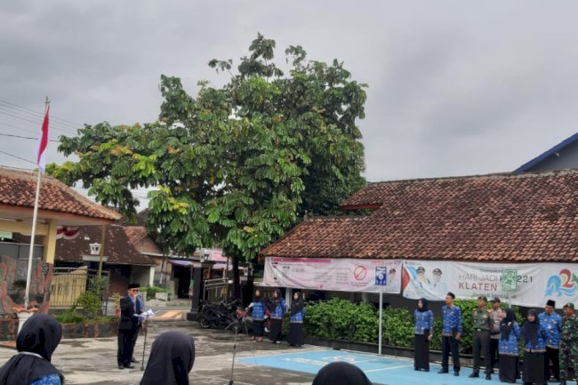 Upacara Hari Sumpah Pemuda Yang Ke 97 di Halaman Kantor Kecamatan Pedan 