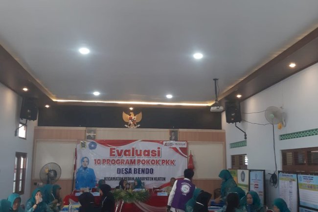 Evaluasi 10 Program Pokok PKK OLeh TPPKK Kabupaten Klaten Kepada Desa Sobayan dan Desa Bendo Kecamatan Pedan