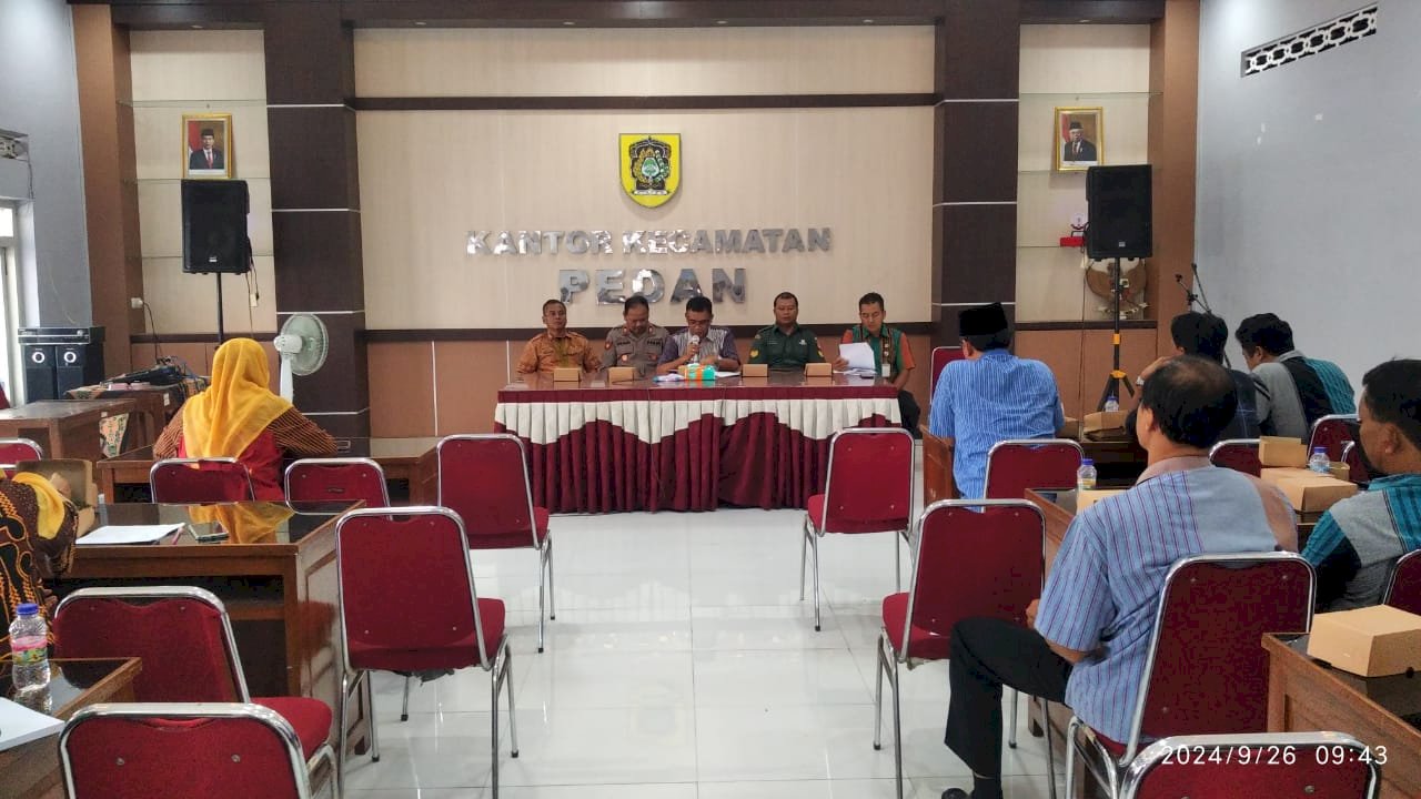 Rapat persiapan Sambang warga Bupati Klaten Kecamatan Pedan yang akan dilaksanakan di Desa Kalangan 