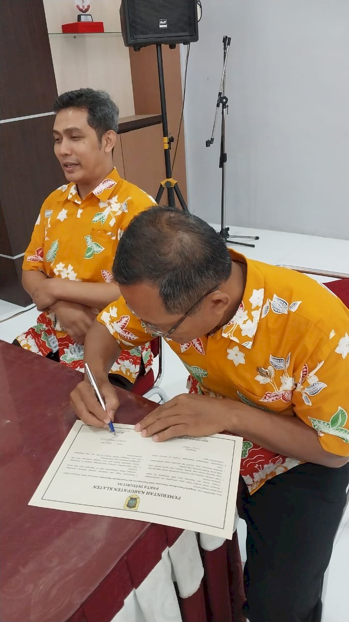 Kecamatan Pedan melaksanakan penandatanganan Pakta Integritas tahun 2025