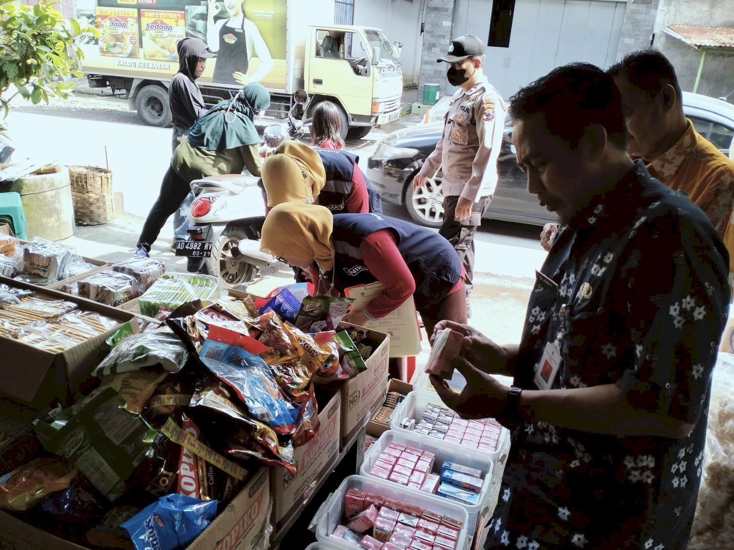 MUSPIKA KECAMATAN PEDAN ADAKAN MONEV KEAMANAN PANGAN JELANG LEBARAN