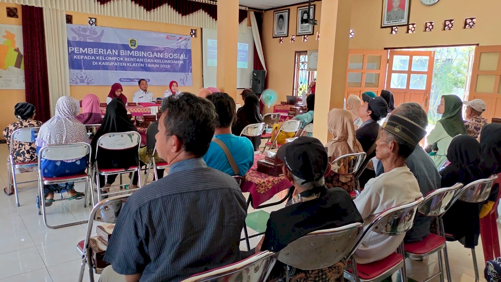 BIMBINGAN SOSIAL BAGI KELUARGA  RENTAN DAN LANSIA KECAMATAN PEDAN