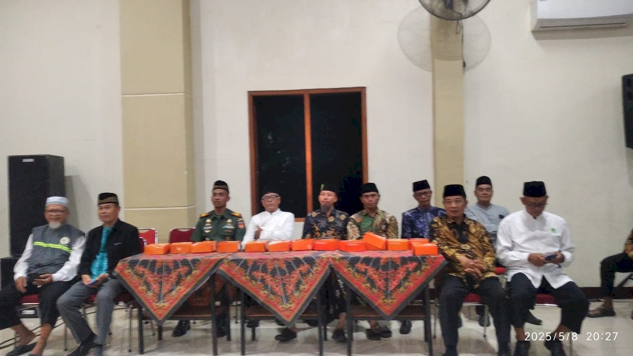 Menghadiri lepas Pamit Jamaah Haji Kecamatan Pedan Tahun 1446H/2025M