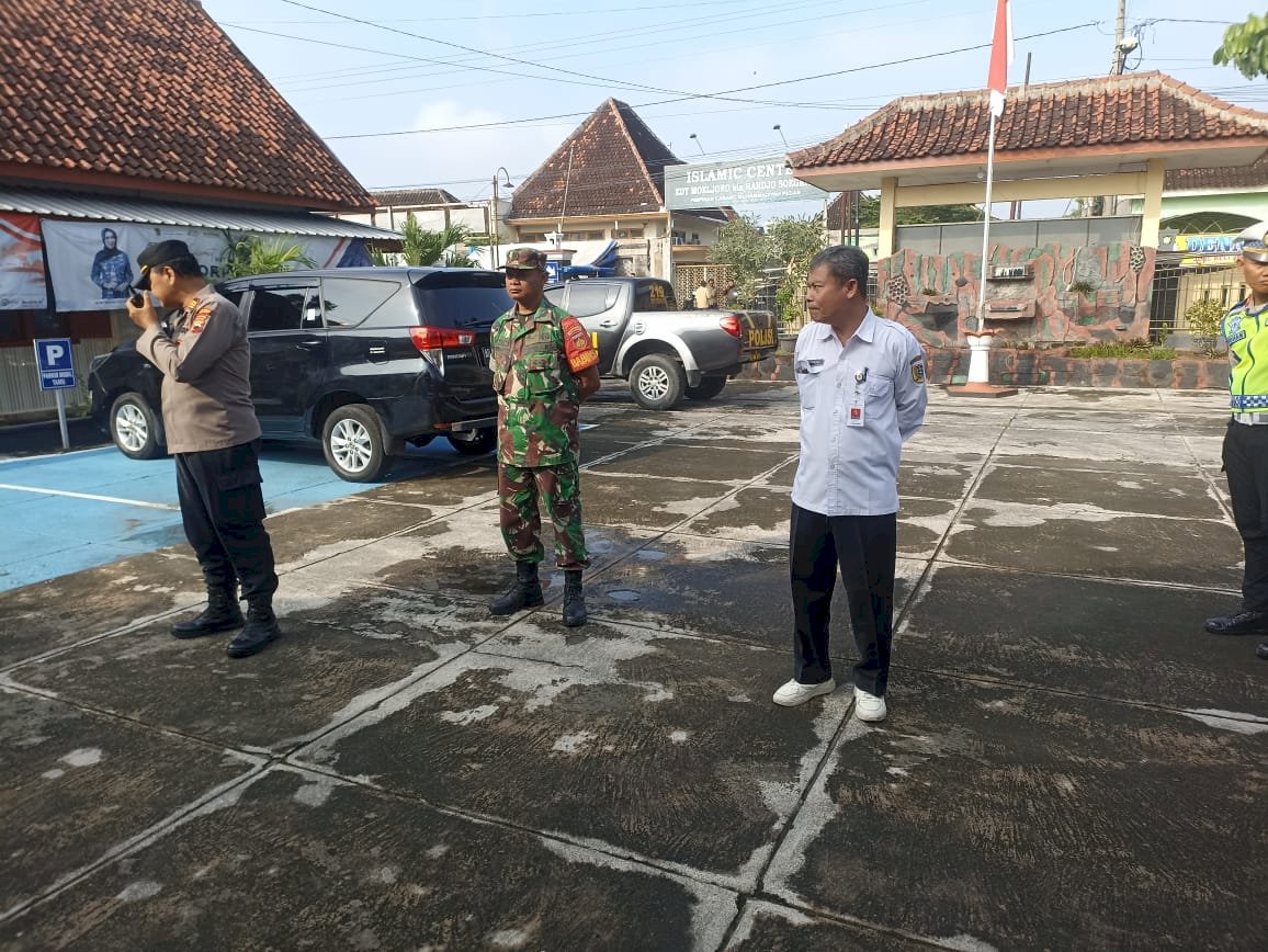 Apel Pengamanan orasi damai warga terdampak pengolahan samapah Di TPSA Troketon 