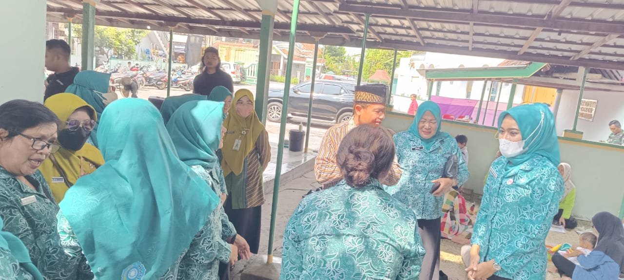 Posyandu Desa Keden menerima kunjungan Tim posyandu Kabupoaten 