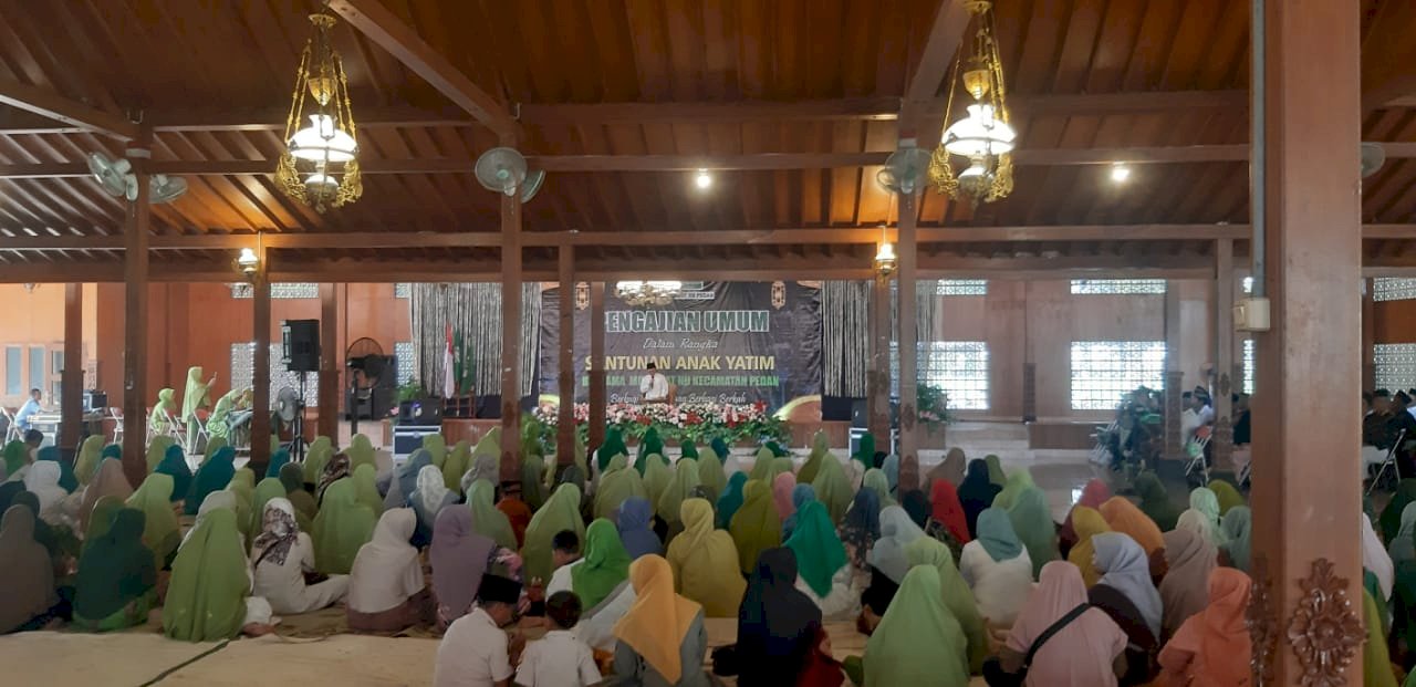 Menghadiri Pengajian Umum Santunan Anak Yatim Bersama Muslimat NU Kecamatan Pedan 
