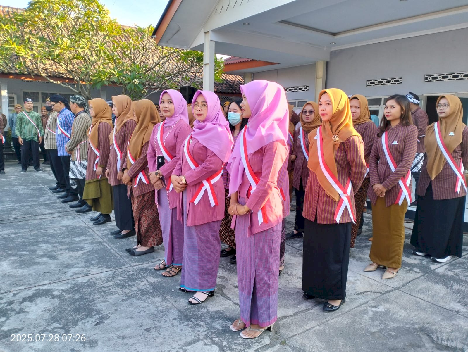Upacara Hari Jadi Kota Klaten Yang ke 221 Di Halaman Kantor Kecamatan Pedan 