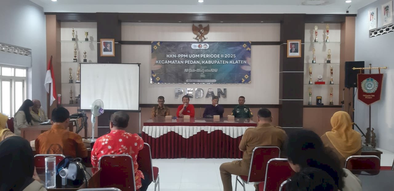 Pelepasan KKN Mahasiswa UGM di Kecamatan Pedan 