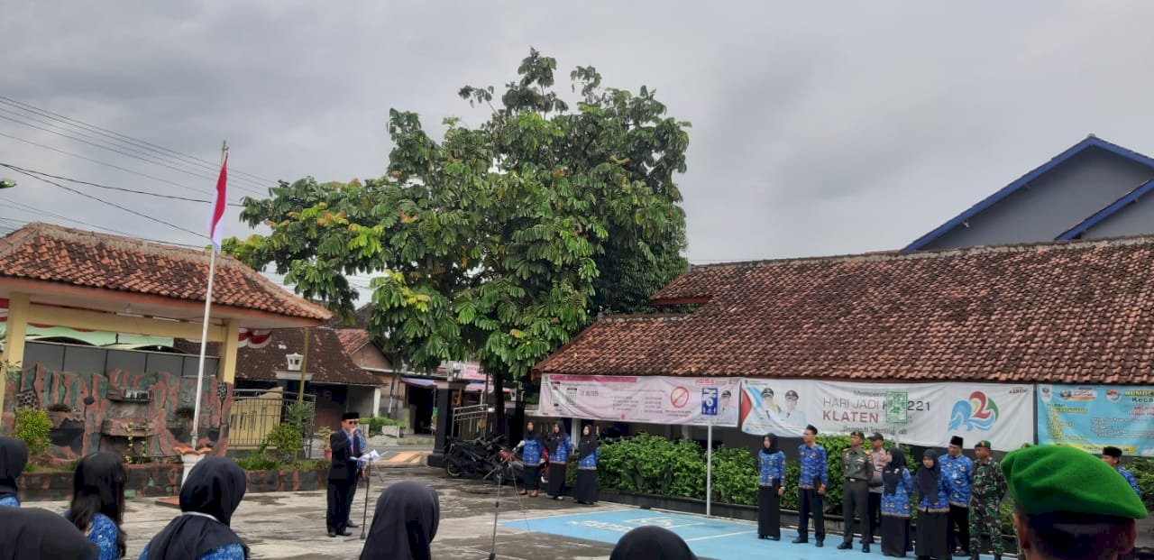 Upacara Hari Sumpah Pemuda Yang Ke 97 di Halaman Kantor Kecamatan Pedan