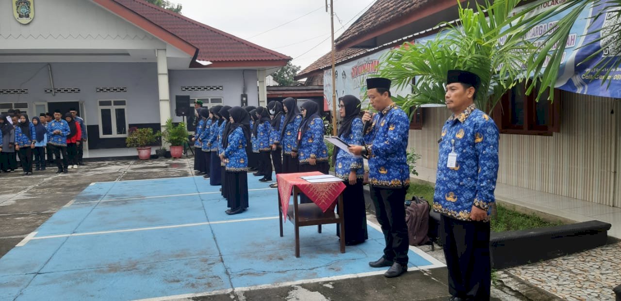 Upacara Hari Sumpah Pemuda Yang Ke 97 di Halaman Kantor Kecamatan Pedan