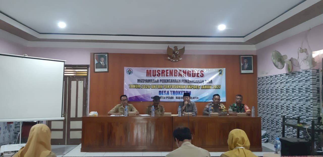 Menghadiri MusrenbangDes di Desa Troketon 
