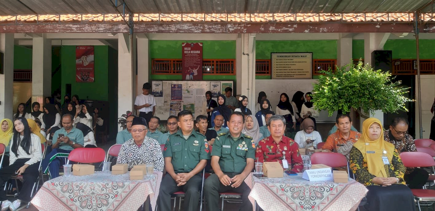 PLT Camat Pedan Menghadiri Ulang Tahun SMK Negeri 1 Pedan 