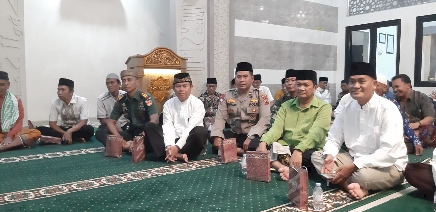 Forkopimcam Kecamatan Pedan adakan Tarling (Tarawih Keliling)