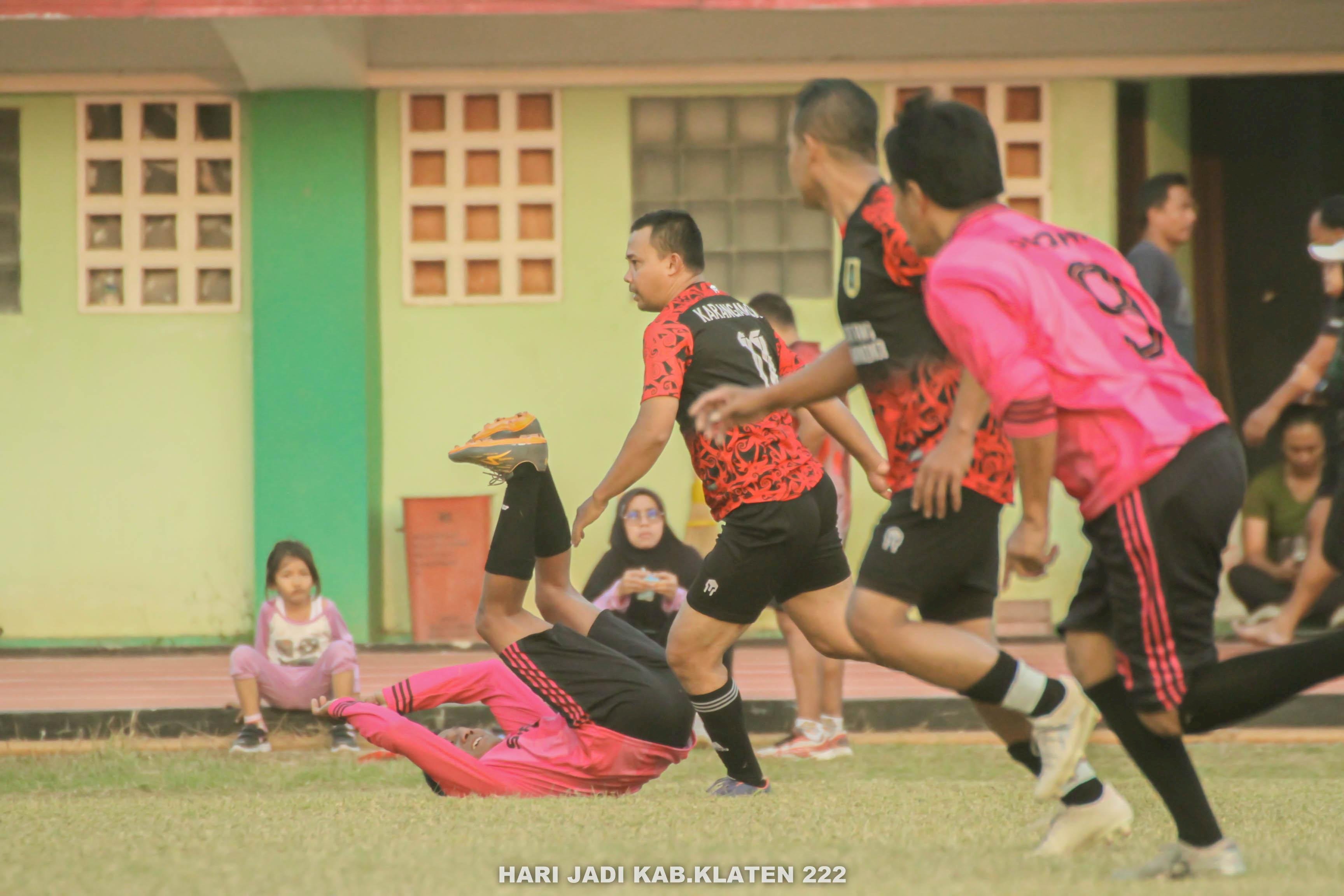 Kecamatan Pedan Mengikuti Turnamen pertandingan Sepak Bola ASN Di Kabupaten Klaten