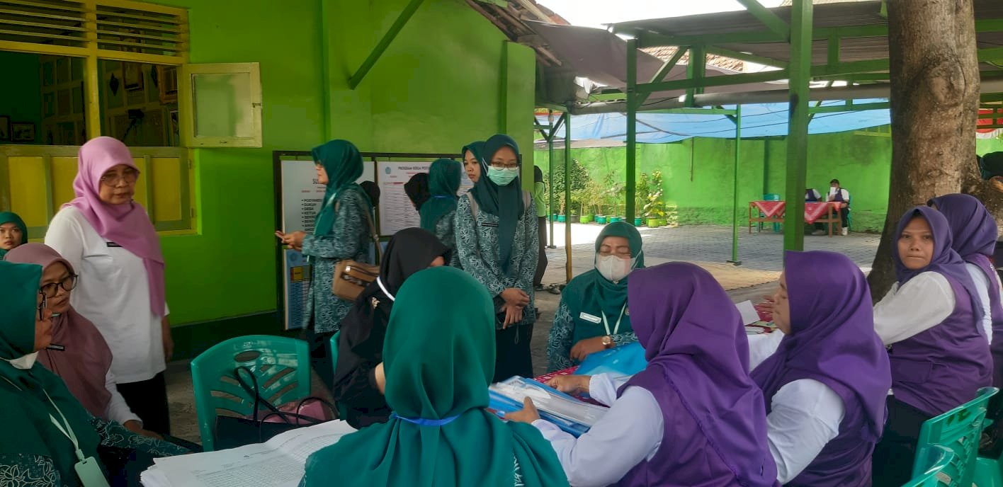 Evaluasi 10 Program Pokok PKK OLeh TPPKK Kabupaten Klaten Kepada Desa Sobayan dan Desa Bendo Kecamatan Pedan